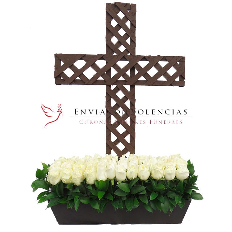 Cruz fúnebre: Descanso Entre Rosas